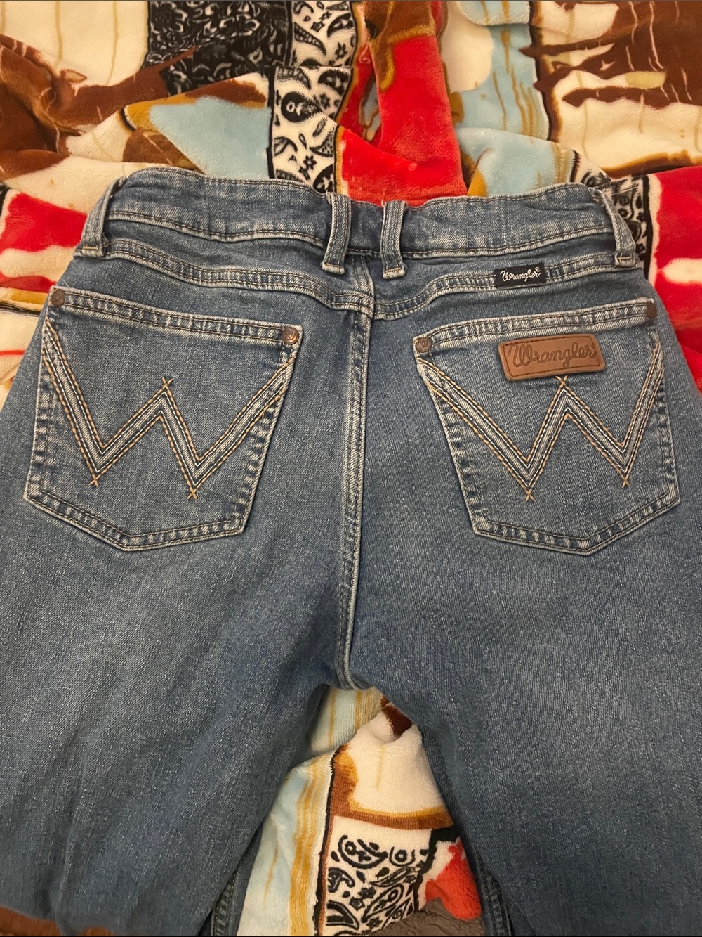 Women's Wrangler Wide-Leg Jeans - Picture 4 of 6